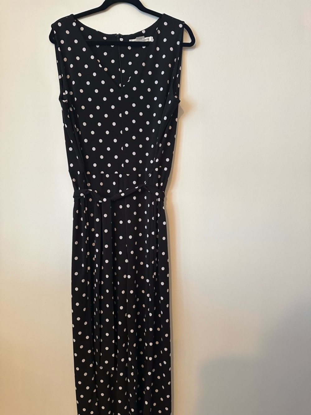 Peter Nygard Navy Blue and White Polka Dot Sleeveless Jumpsuit.